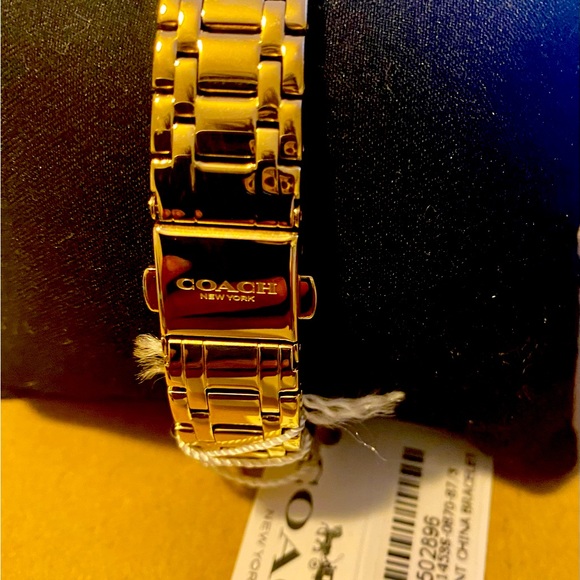 Coach Watch - Picture 4 of 6